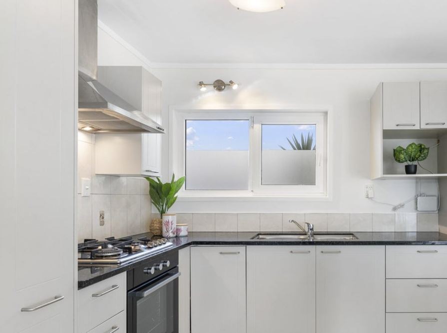 rental-kitchen-refacing
